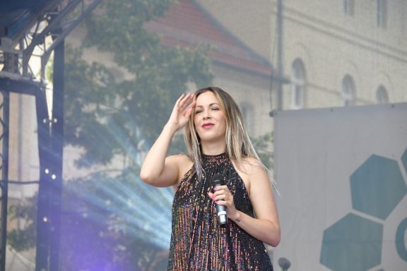 pic taken by: Mirko Neumann Karina Live